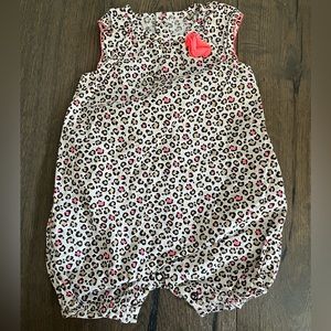 Carters shorts romper 6-9M NWT